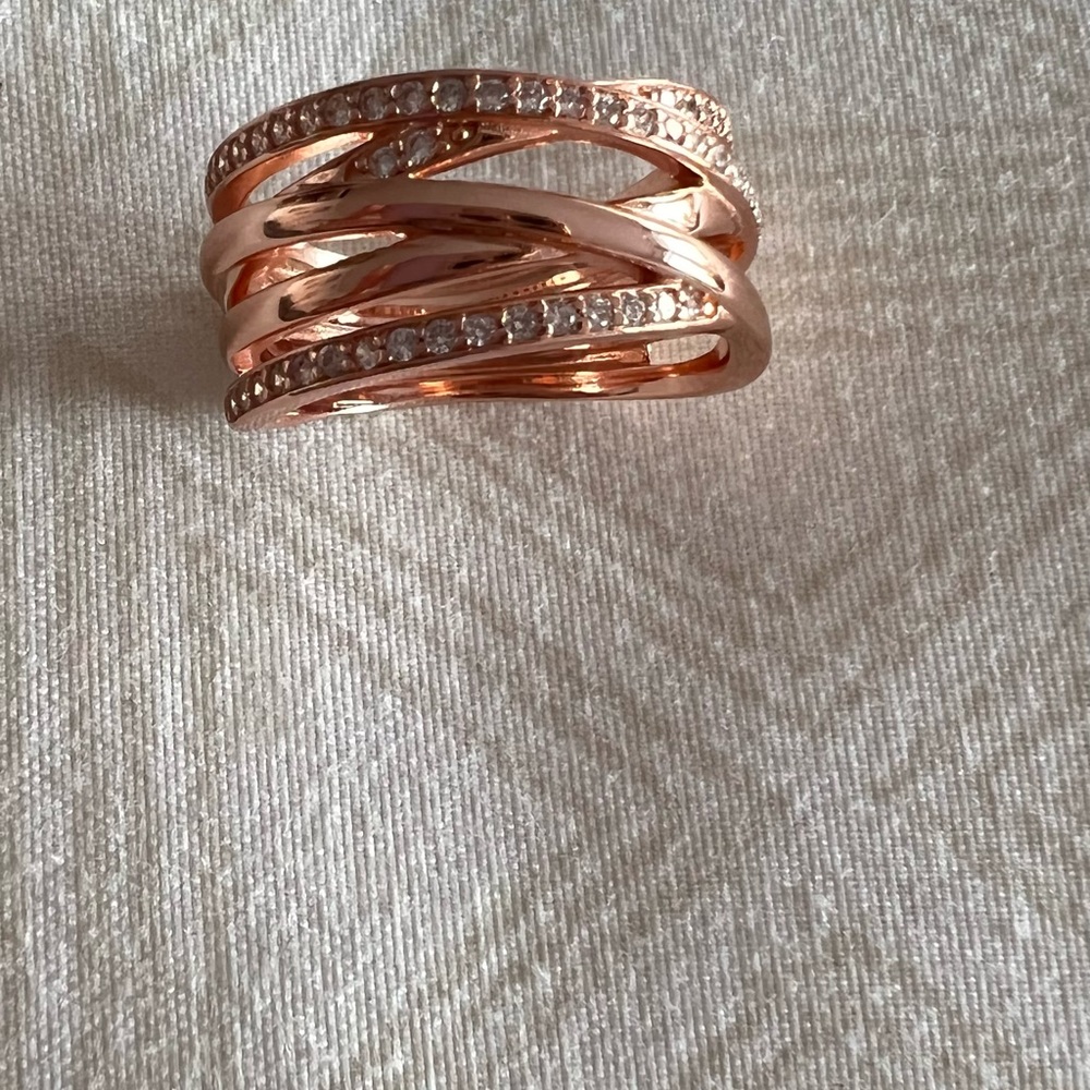 Pandora Sparkling & Polished Lines Ring - Picture 4 of 5